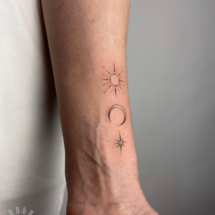 Weiblich Schwarz Schmuck tattoo auf Handgelenk #83163 | Tattoo Artist Ekaterina Maximova