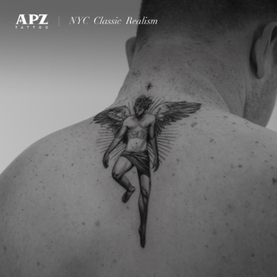 Männlich Schwarz und Grau Realismus tattoo auf Rücken #85996 | Tattoo Artist Apz Tattoo