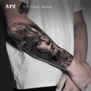 Männlich Schwarz und Grau Realismus tattoo auf Unterarm #86021 | Tattoo Artist Apz Tattoo