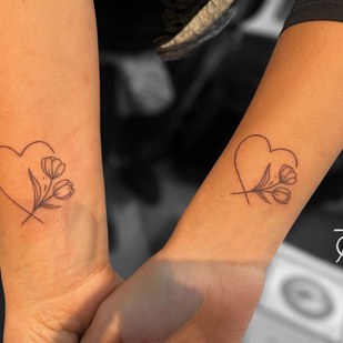 Schwarz Fineline tattoo #85760 | Tattoo Artist Claudia Fedorovici