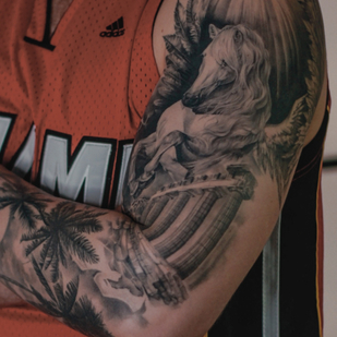 Männlich Schwarz und Grau Realismus tattoo auf Ärmel #85281 | Tattoo Artist Mariia Agafonova