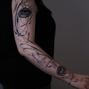 Weiblich Schwarz Abstrakt tattoo auf Ärmel #88222 | Tattoo Artist Mariia Agafonova