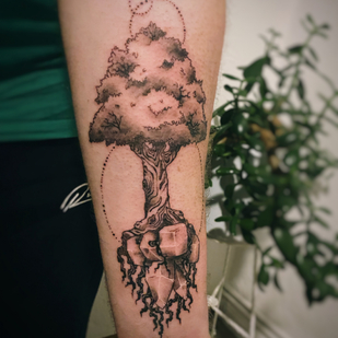 Männlich Schwarz und Grau Illustrativ tattoo auf Unterarm #85746 | Tattoo Artist May