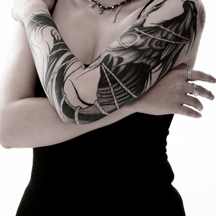 Weiblich Schwarz Grafik tattoo auf Ärmel #85163 | Tattoo Artist Aleksandr Hrykov