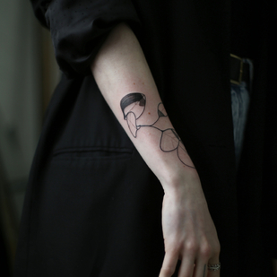 Weiblich Schwarz  tattoo auf Unterarm #85373 | Tattoo Artist Menshikova Katerina