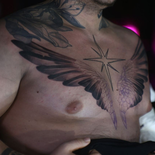 Männlich Schwarz und Grau Grafik tattoo auf Brust #88185 | Tattoo Artist Menshikova Katerina