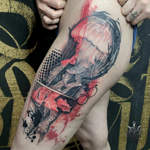 Weiblich Schwarz und Grau Trash Polka tattoo auf Oberschenkel #88201 | Tattoo Artist Nikolay Kombarov