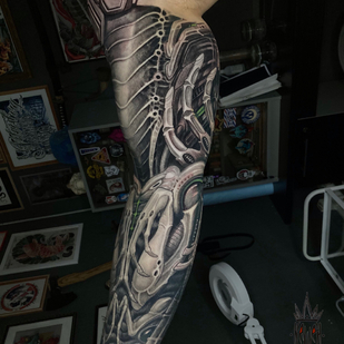 Männlich Schwarz Biomechanisch tattoo auf Ärmel #87387 | Tattoo Artist Vitaliy Kanaschenkov