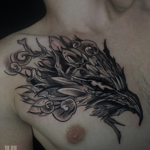 Männlich Schwarz und Grau Whipshading tattoo auf Brust #85788 | Tattoo Artist Yuliy Monro