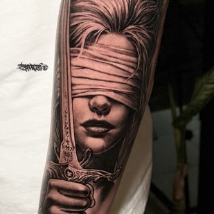 Männlich Schwarz und Grau Realismus tattoo auf Ärmel #93980 | Tattoo Artist Rasl Sparov