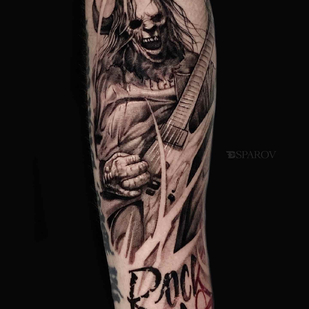 Männlich Schwarz Realismus tattoo auf Unterarm #91321 | Tattoo Artist Tattooed