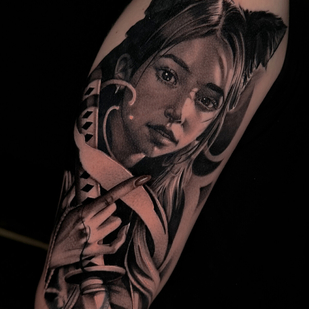 Weiblich Schwarz Realismus tattoo auf Oberschenkel #91666 | Tattoo Artist Artem Sachko