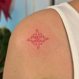 Weiblich Farbe Linework tattoo auf Schulter #91685 | Tattoo Artist Elvira Volodarskaya