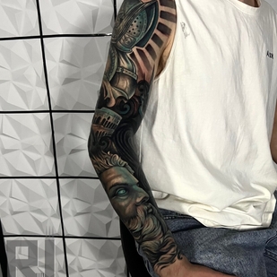 Männlich Farbe Neo-traditionell tattoo auf Ärmel #92288 | Tattoo Artist Nikita Romanov