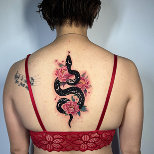 Weiblich Farbe Autorenstil tattoo auf Rücken #93257 | Tattoo Artist Elena Cherepnina