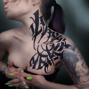 Weiblich Schwarz  tattoo auf Hals #94845 | Tattoo Artist Nikita Presnyakov