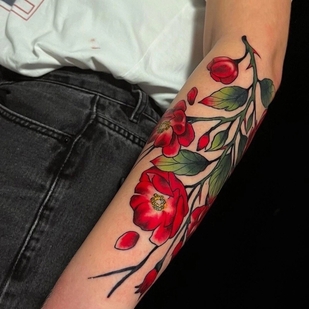 Weiblich Farbe Neo-traditionell tattoo auf Unterarm #95757 | Tattoo Artist Nadya Gruzdeva