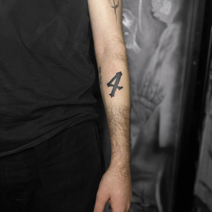 Männlich Schwarz  tattoo auf Unterarm #99319 | Tattoo Artist Elena Voya
