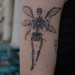 Weiblich Schwarz Autorenstil tattoo auf Unterarm #100207 | Tattoo Artist Arturs Garoza