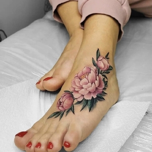 Farbe Realismus tattoo auf Fuß #101491 | Tattoo Artist Egor Hludnev