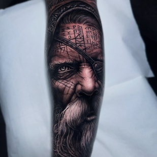 Männlich Schwarz und Grau Porträt tattoo auf Unterarm #103866 | Tattoo Artist Marin Yordanov - Yordanov Arts