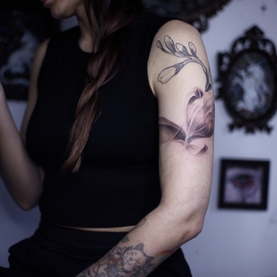 Weiblich Schwarz  tattoo auf Ärmel #94509 | Tattoo Artist Menshikova Katerina