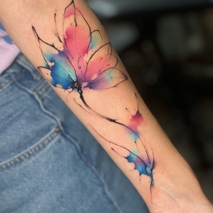 Weiblich Farbe Aquarell tattoo auf Unterarm #92682 | Tattoo Artist Anton Kovrigin (Yellow Dog)