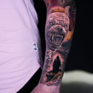 Männlich Farbe Realismus tattoo auf Unterarm #94168 | Tattoo Artist Kirill Antique