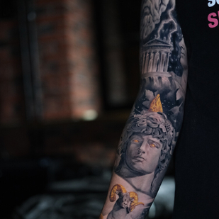 Schwarz und Grau Realismus tattoo auf Ärmel #99550 | Tattoo Artist Kirill Antique