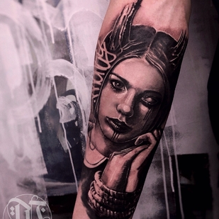 Männlich Schwarz Autorenstil tattoo auf Unterarm #93449 | Tattoo Artist Sasha Mezo