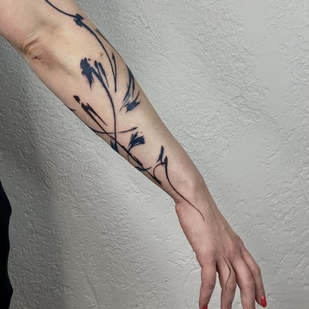 Weiblich Farbe Abstrakt tattoo auf Unterarm #93393 | Tattoo Artist Mary Nepostaeva