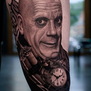 Männlich Schwarz Realismus tattoo auf Bein #104428 | Tattoo Artist Nik Friday