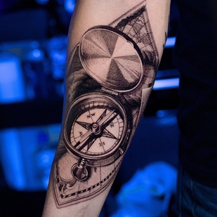 Männlich Schwarz Realismus tattoo #104444 | Tattoo Artist Nik Friday