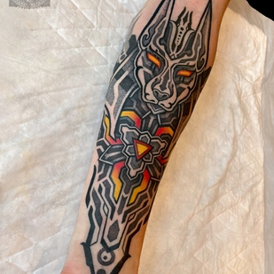 Männlich Farbe Geometrisch tattoo auf Unterarm #95084 | Tattoo Artist Ioann Leo ( LEO-VAN )