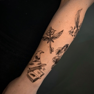 Weiblich Schwarz und Grau Minimalismus tattoo #98711 | Tattoo Artist Master Margarita