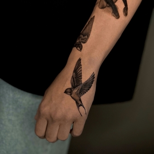 Männlich Schwarz und Grau Minimalismus tattoo #98712 | Tattoo Artist Master Margarita