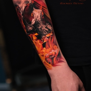 Männlich Farbe Realismus tattoo auf Unterarm #97644 | Tattoo Artist Kirill Fedoseev