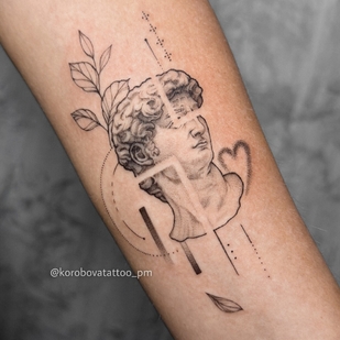 Weiblich Schwarz Miniatur tattoo auf Unterarm #96717 | Tattoo Artist Elena Korobova