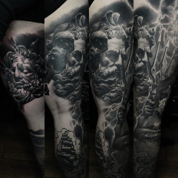 Tattoo artist Gábor Heizler