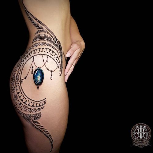 Geometric Line Tattoos By Chaim Machlev Elegantly Flow Across The Human Body   Geometric line tattoo Line tattoos Dots to lines