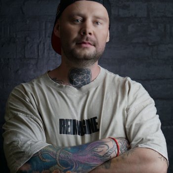 Tattoo artist Dmitri Sadchikov