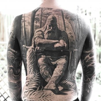 Tattoo artist Ralf Monnerup