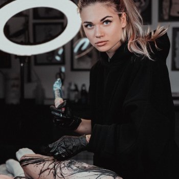 Tattoo artist Olha Halynska