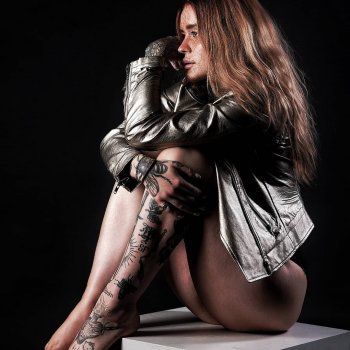 Tattoo model Polly Ellens