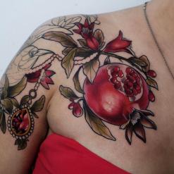 Tattoo artist Лариса Ганзвинд