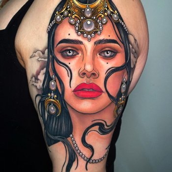 Tattoo artist Arielle Gagnon