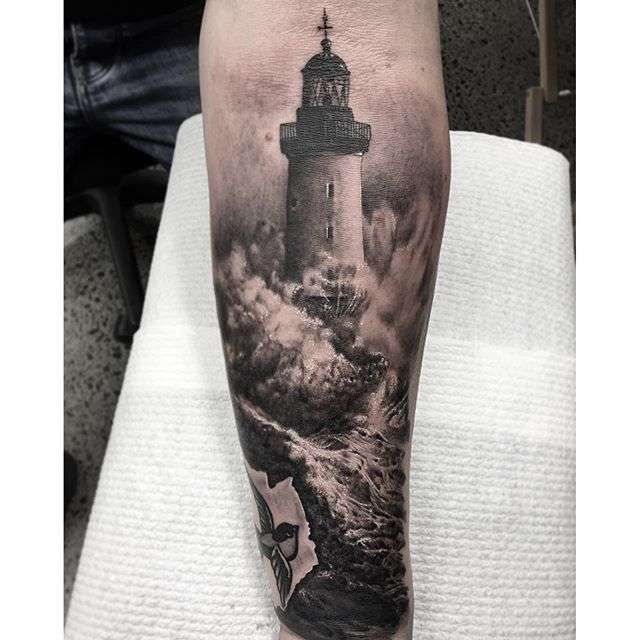 Tattoo artist Ben Kaye black and grey realism tattoo