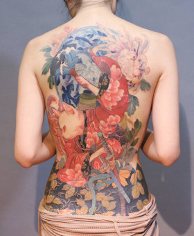 Kubrick Ho's delicate tattoos for women
