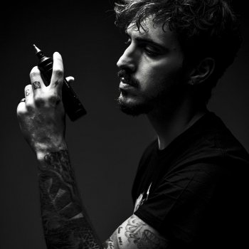 Tattoo artist Luigi Mansi
