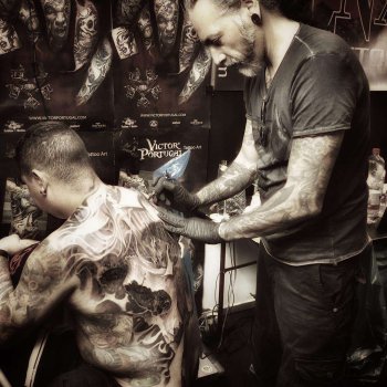 Tattoo artist Victor Portugal
